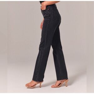 Abercrombie The 90s Straight Ultra High Rise Jeans, 28 / 6 Black A&F